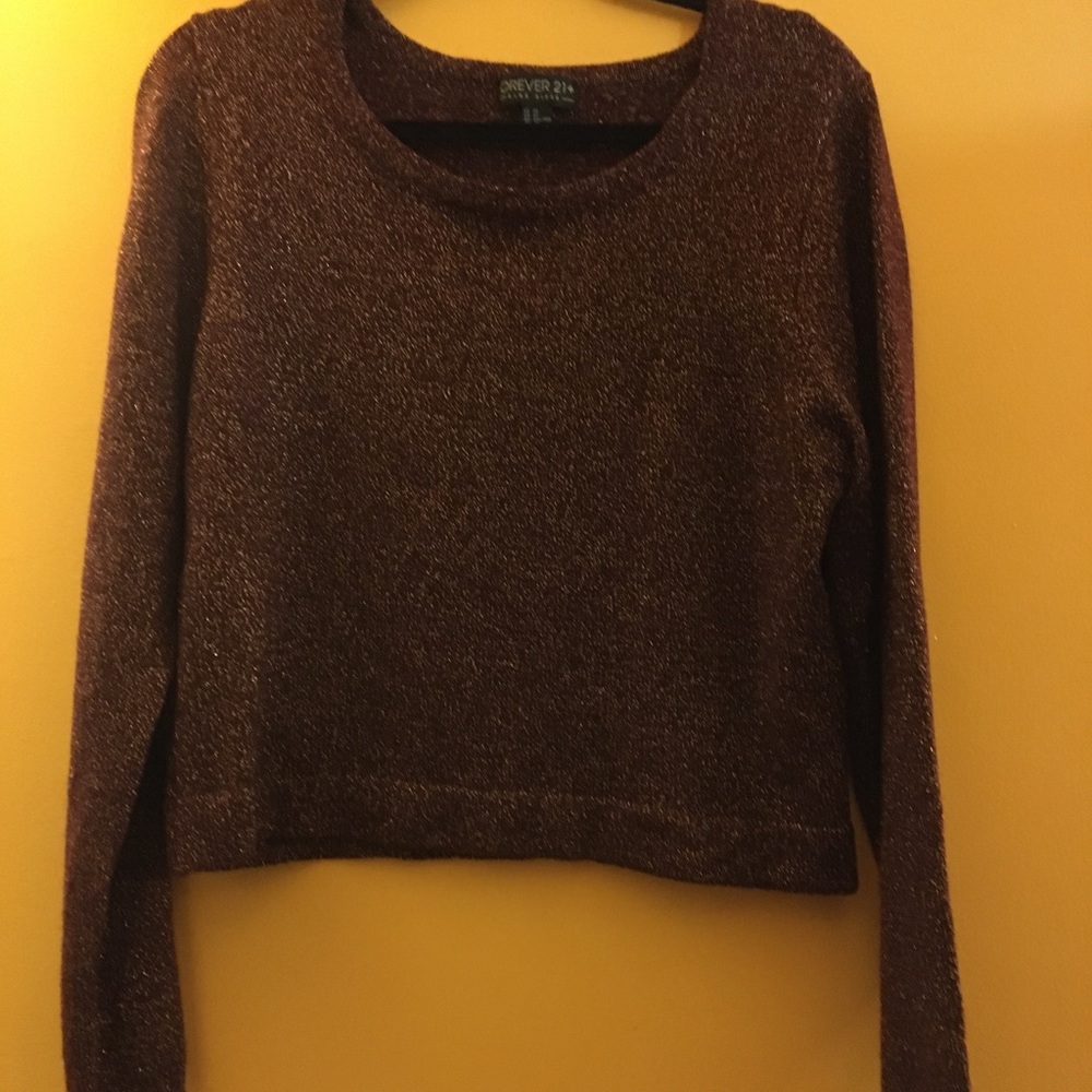 Beautiful burgundy crop sweater!